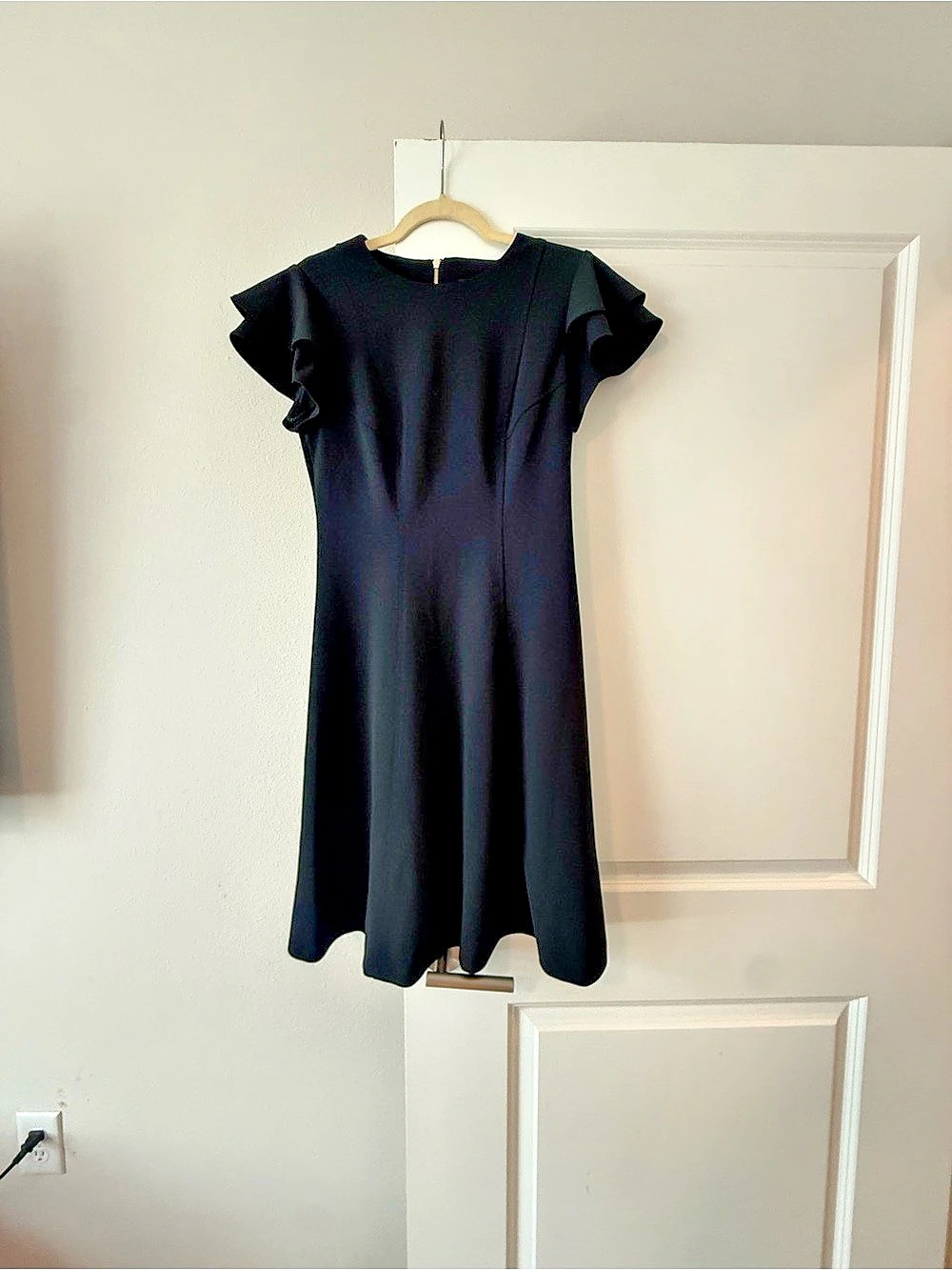 Tommy Hilfiger Black Ruffle Sleeve Mini Dress Size 6 Like New